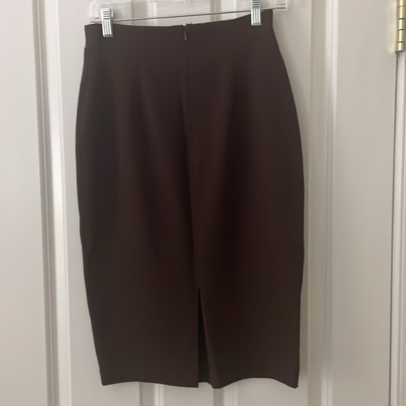 Newport News Brown Pencil Skirt - Size 2 - Picture 3 of 5